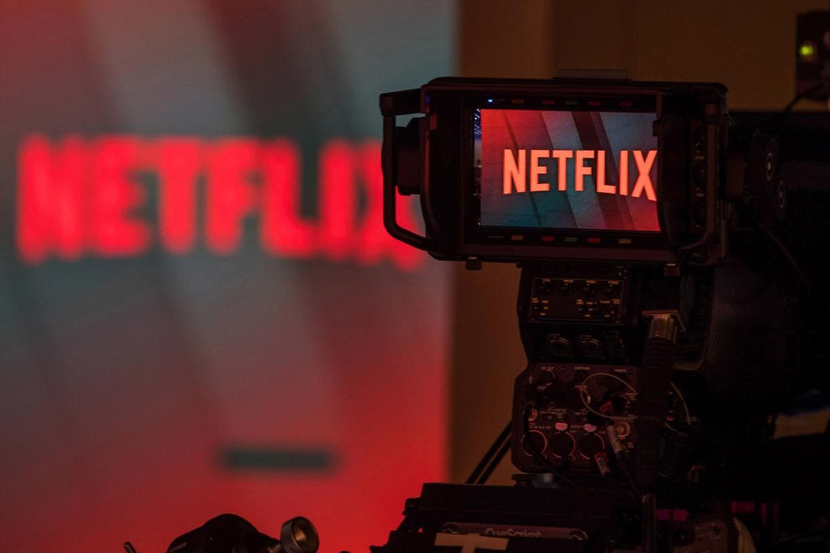 Ce filme și seriale noi apar pe Netflix în luna ianuarie