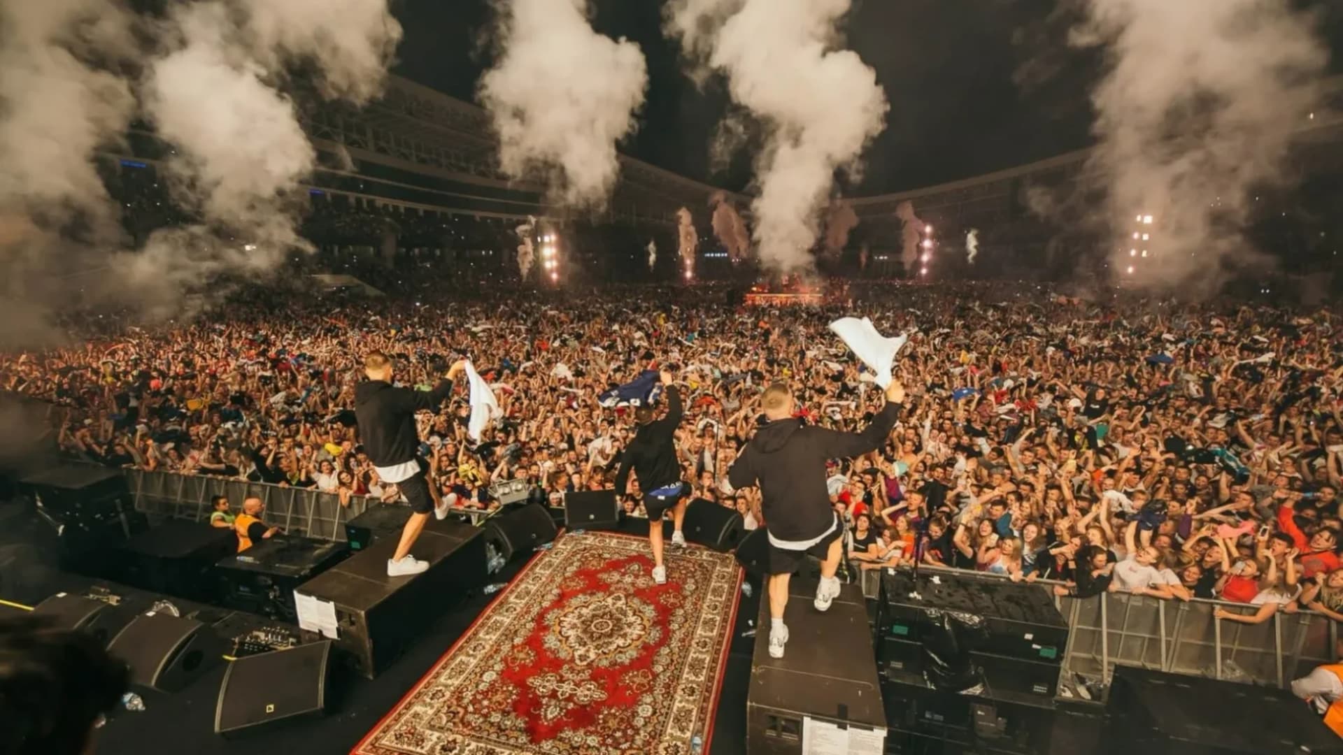 Cine este Max Korzh, controversatul artist din Belarus care aduce 40.000 de turiști străini pe Arena Națională. Record absolut pentru un concert în București