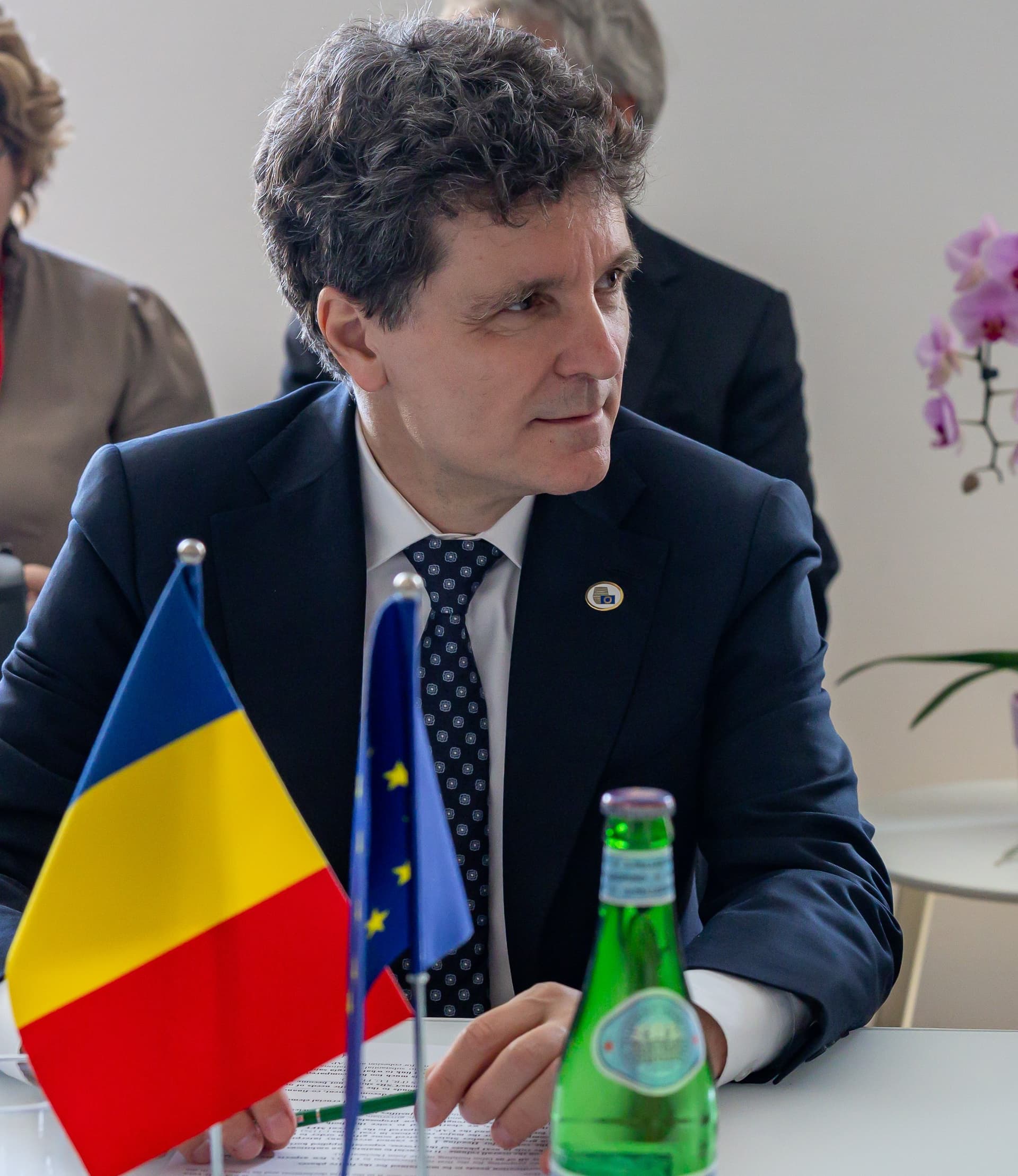 Noul premier, greu de desemnat. Nicușor Dan pare blocat