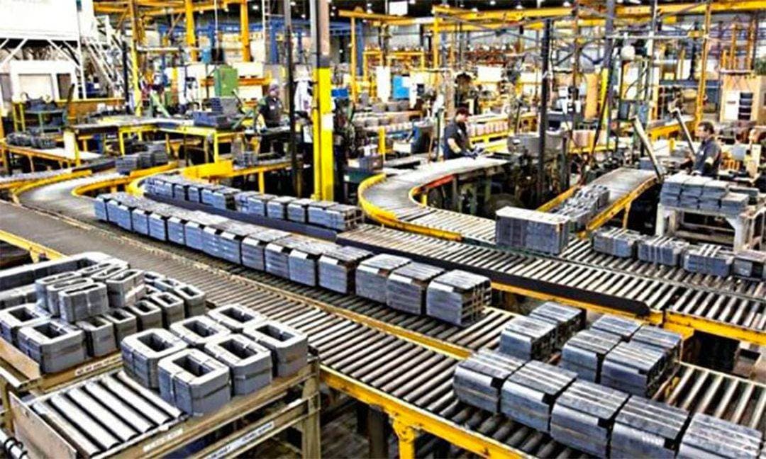 Producția industrială a scăzut în 2025, însă ajustările sezoniere indică creștere