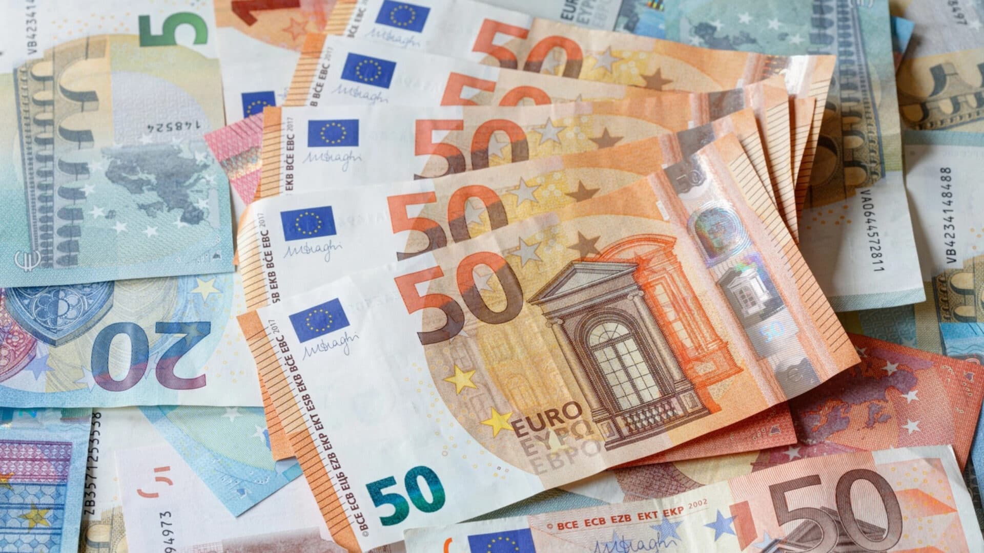 Salarii în IT. Cât de bine se câștigă în SUA față de Europa