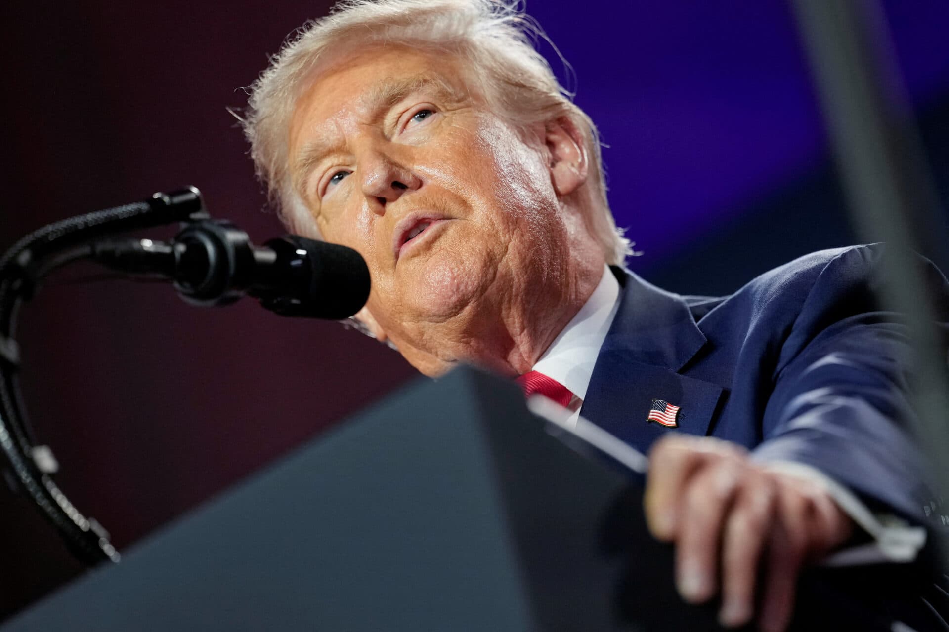Trump negociază, Congresul sancționează. Ofensiva dublă a SUA față de Beijing