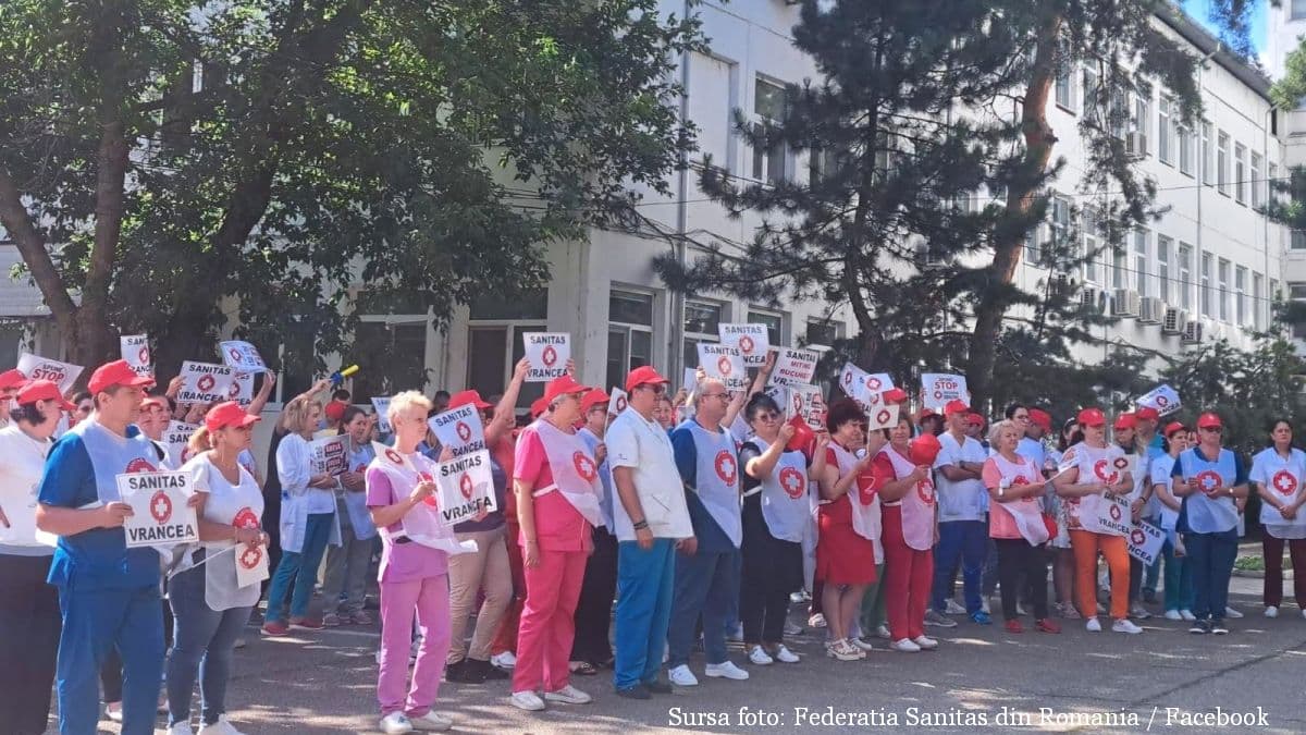Greva din Sănătate capătă accente politice. Guvernul vorbește despre dezinformare, sindicatele cer garanții scrise