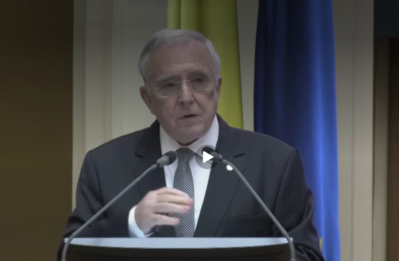 România redeschide drumul spre euro. Isărescu: BNR este pregătită, dar avem o mare problemă