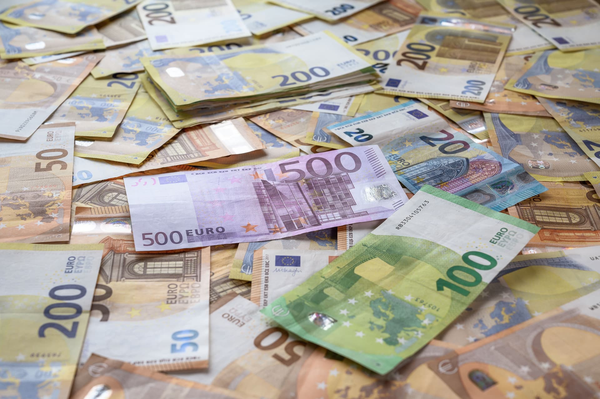 Top țări cu cea mai mică cotă de impozit pe venit din Europa