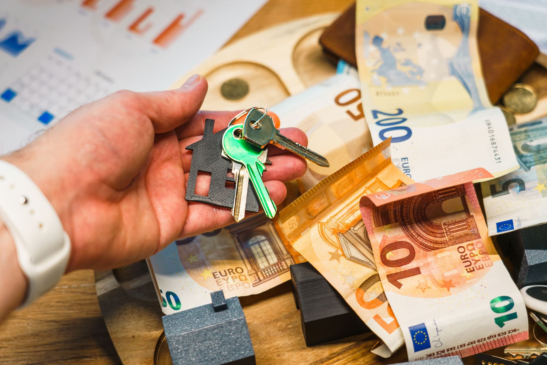 Impozit pe chirii: cum se declară și cât se plătește în 2026