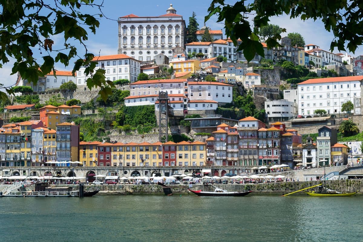 Top 10 cele mai ieftine destinații turistice din Europa în vara aceasta
