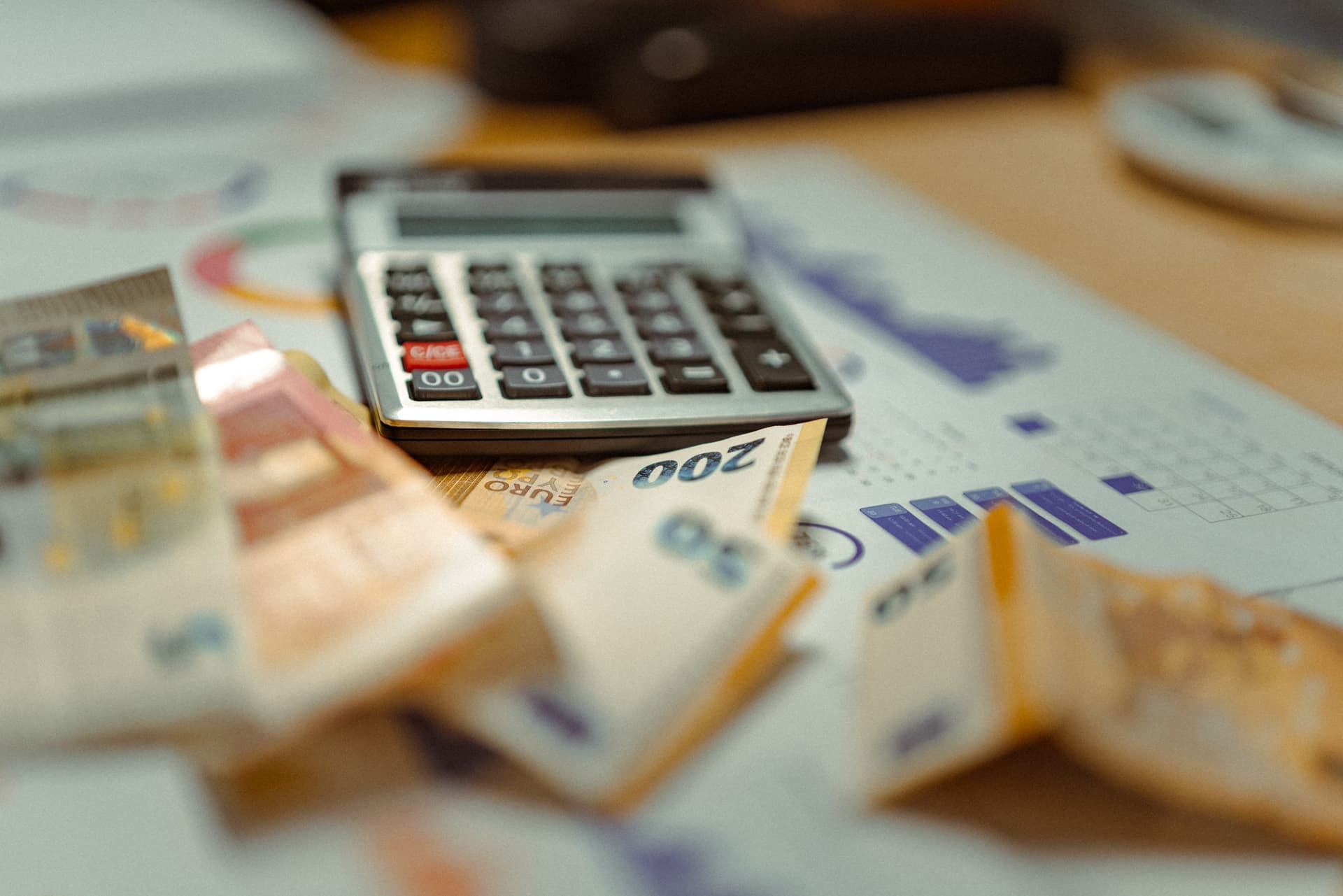 Ce taxe plătește un PFA în 2026