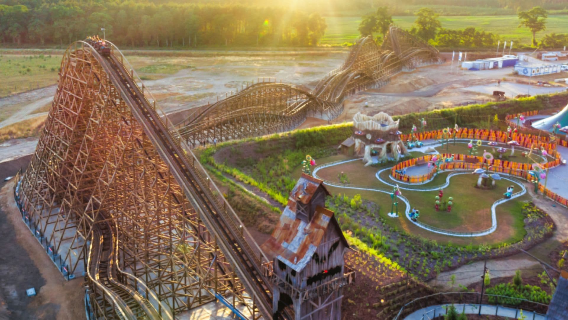 Parc de distracții de 60 de milioane de euro lângă București. SpongeBob și Țestoasele Ninja aduc în România și un roller coaster