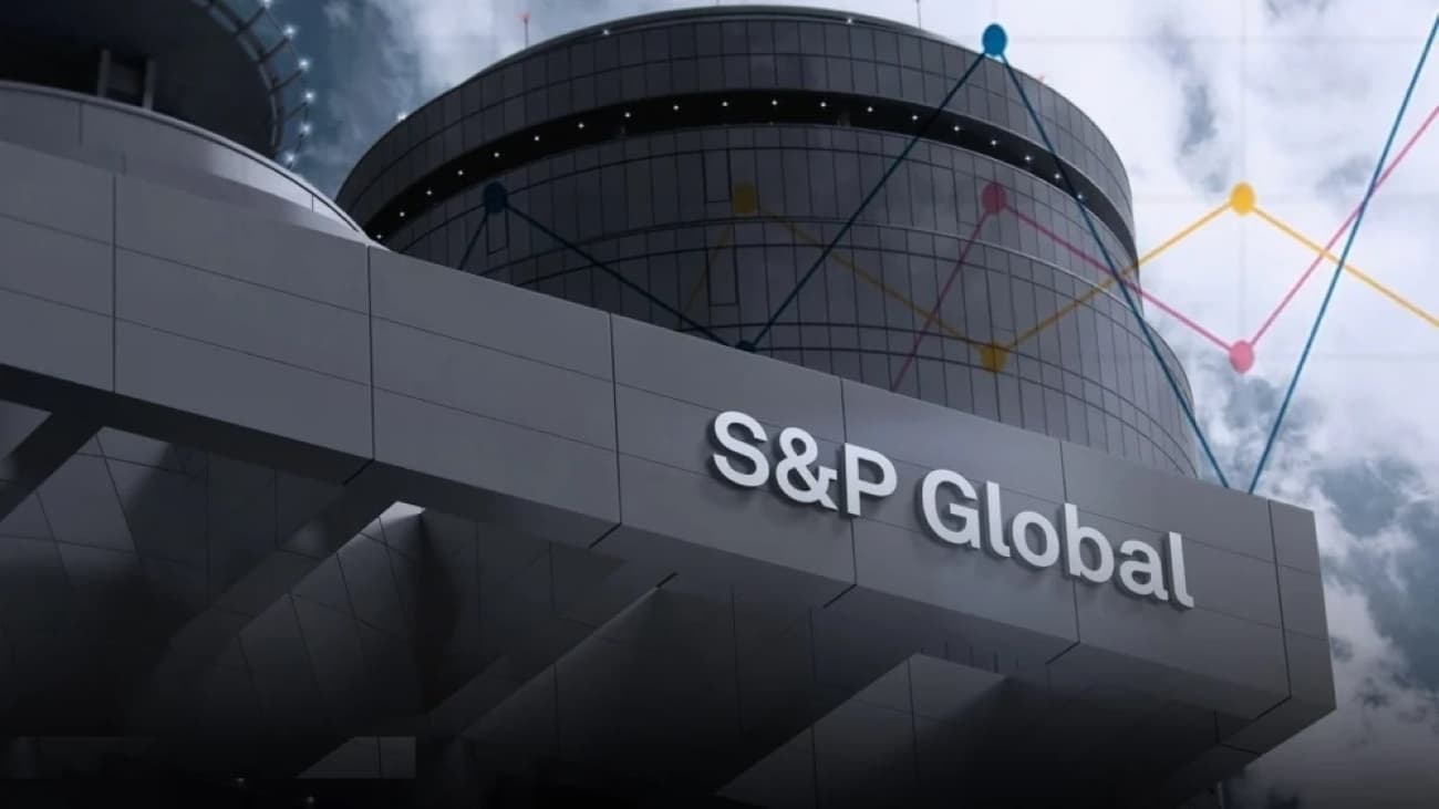 România scapă de „junk”. S&P păstrează ratingul BBB-, dar lasă perspectiva negativă
