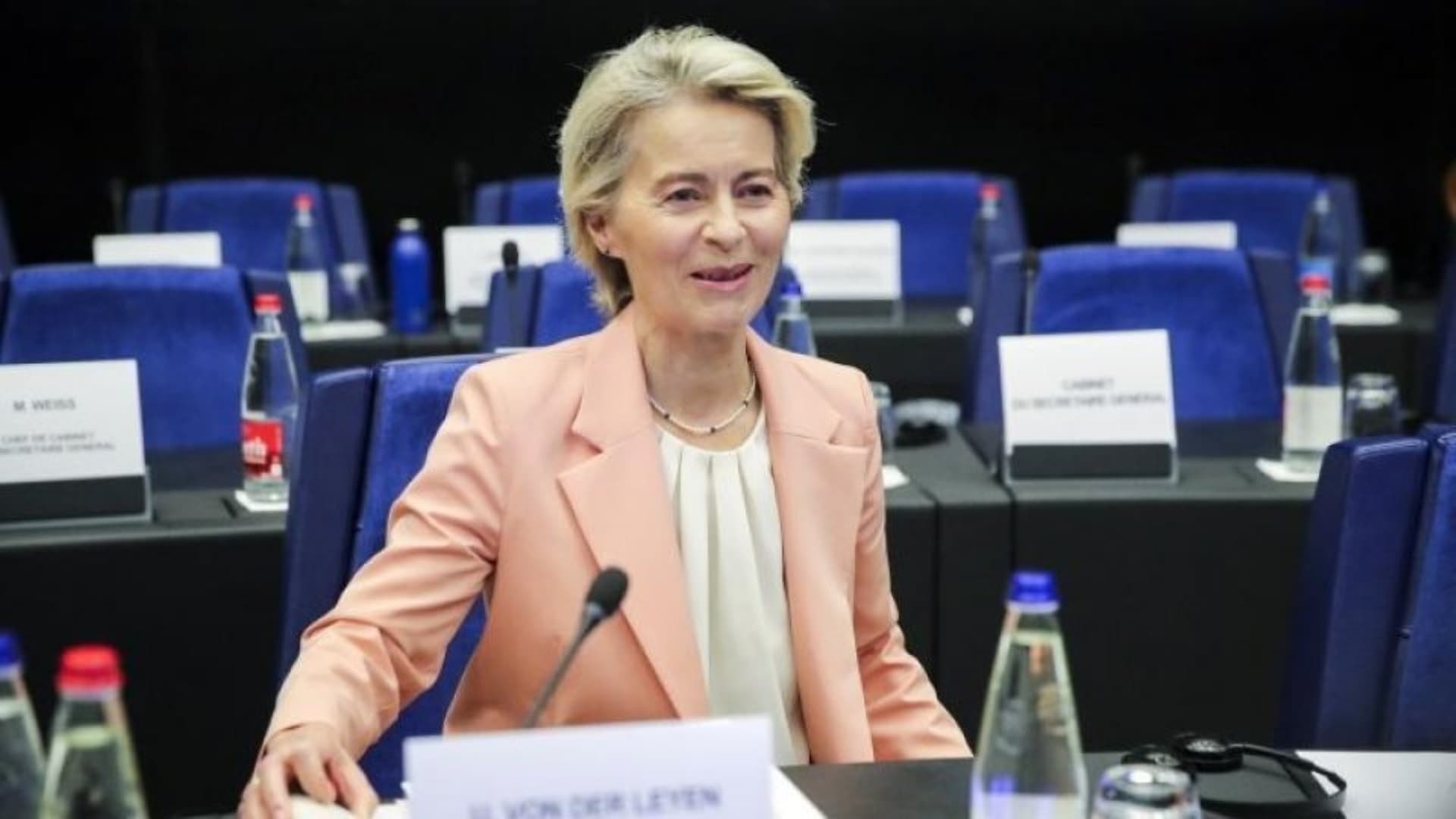Probleme în Marea Neagră: trei nave comerciale lovite în două zile. Ursula von der Leyen: „Inacceptabil”